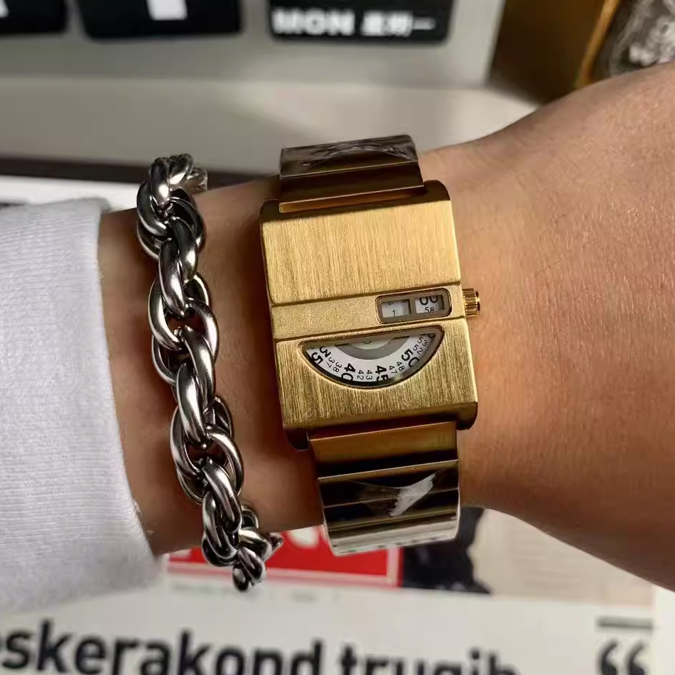 メンズブレスレットウォッチスクエアウォッチステンレススチール - Luxury Watch Life のレビューと価格