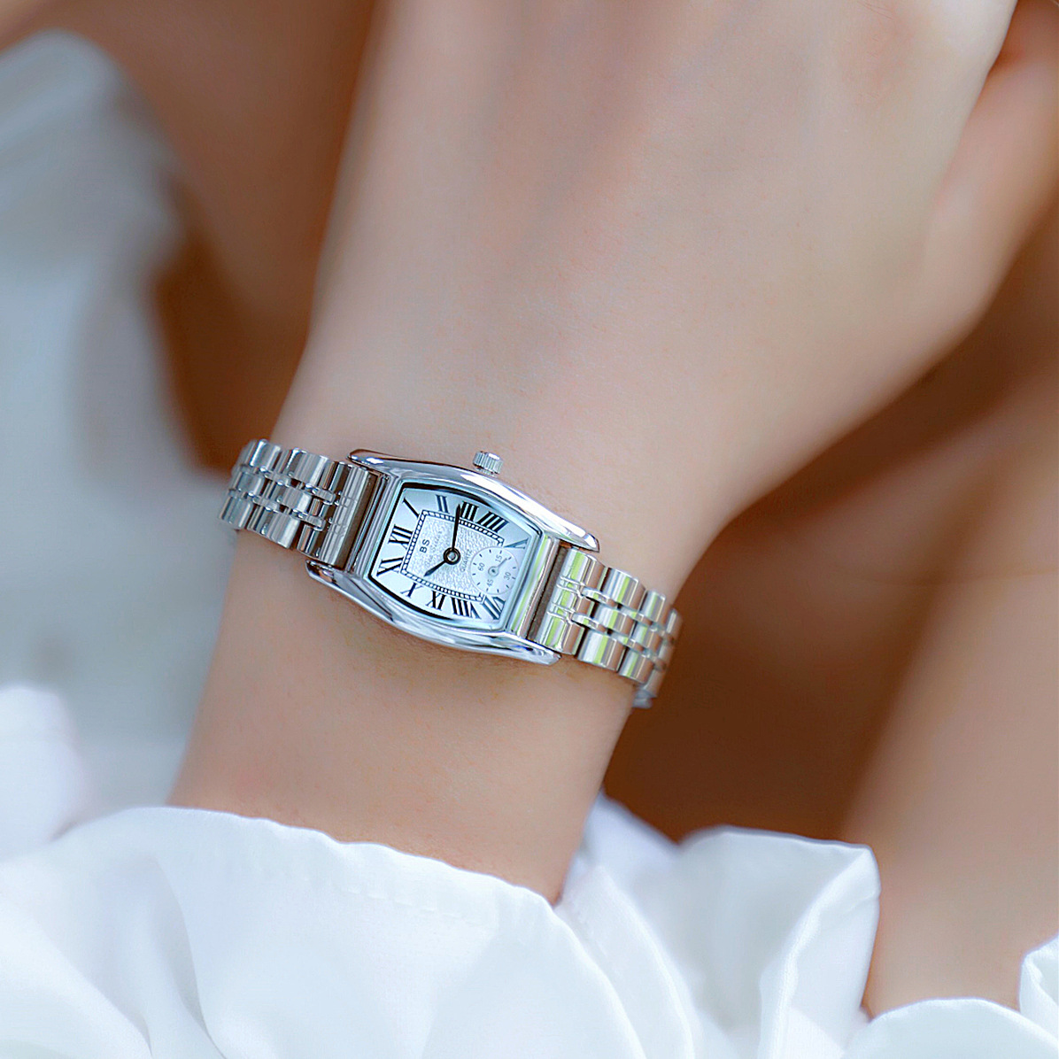 BS レディース腕時計多用途レトロスタイル高級ブランドレザー - Luxury Watch Index のレビューと価格