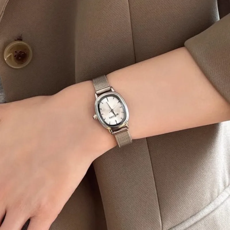 小さなオーバルダイヤルグリーン腕時計シンプルなステンレス鋼レ - Luxury Watch Green Dial のレビューと価格
