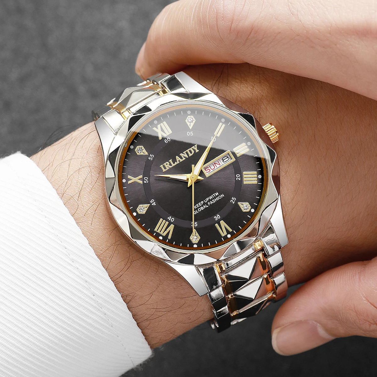 1PC サプライズミステリーウォッチブラインドボックス-高級 - Luxury Watch Usa のレビューと価格